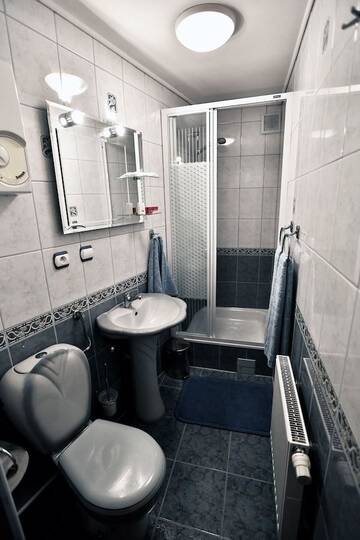 Фото номера Стандартный одноместный номер Отель Hotel Góralski Raj г. Новы-Тарг 7