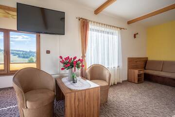 Фото номера Апартаменты (для 2 взрослых) Отель Hotel Góralski Raj г. Новы-Тарг 6